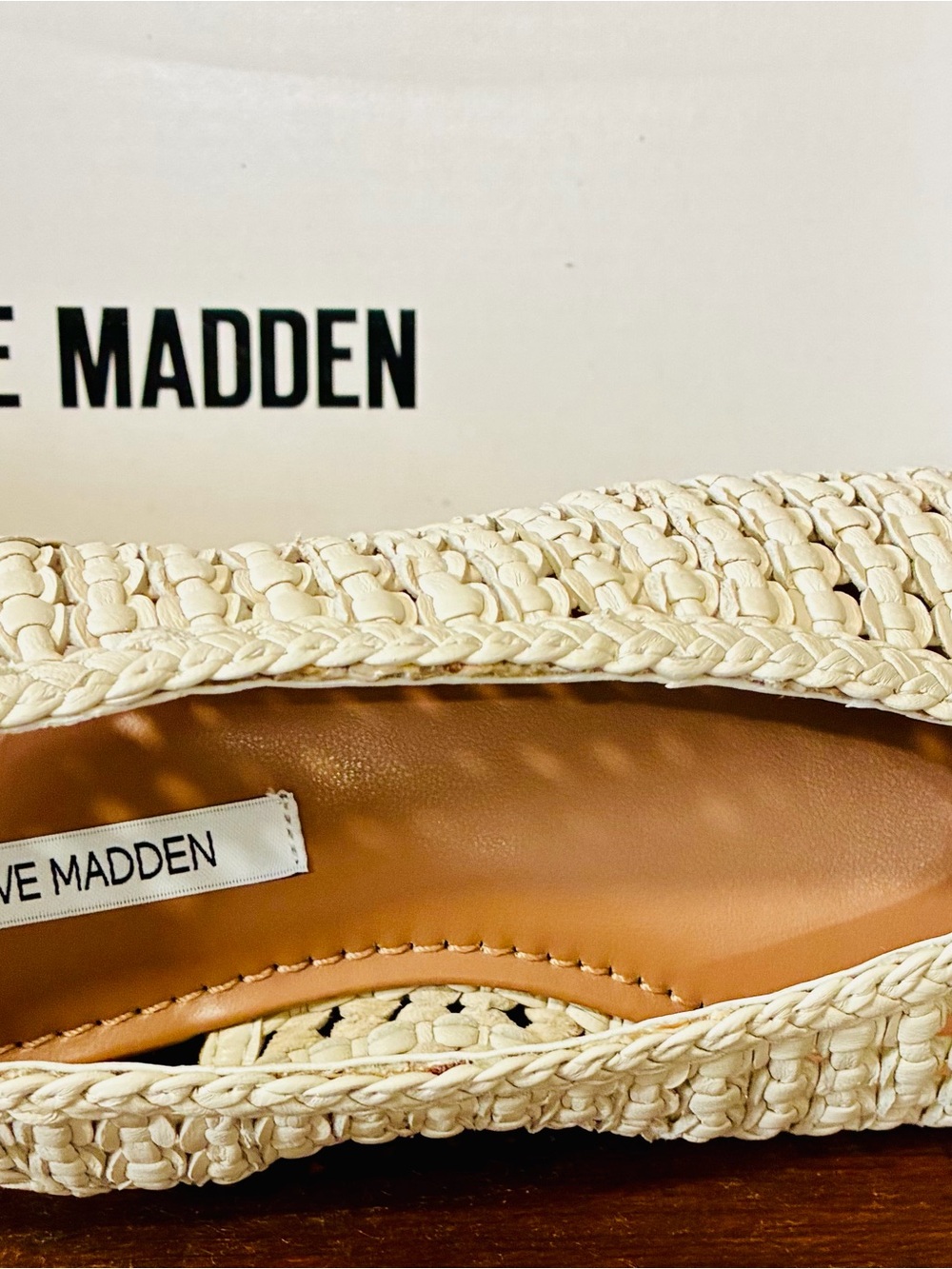 Steve Madden Slingback Flats, 6.5 - Picture 4 of 4